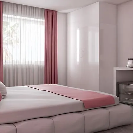 Diamond Guest house 3*
