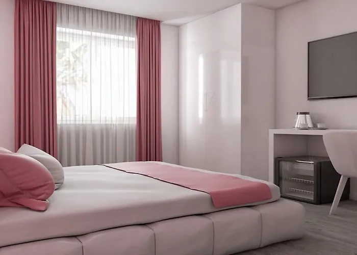 Diamond Guest house 4*